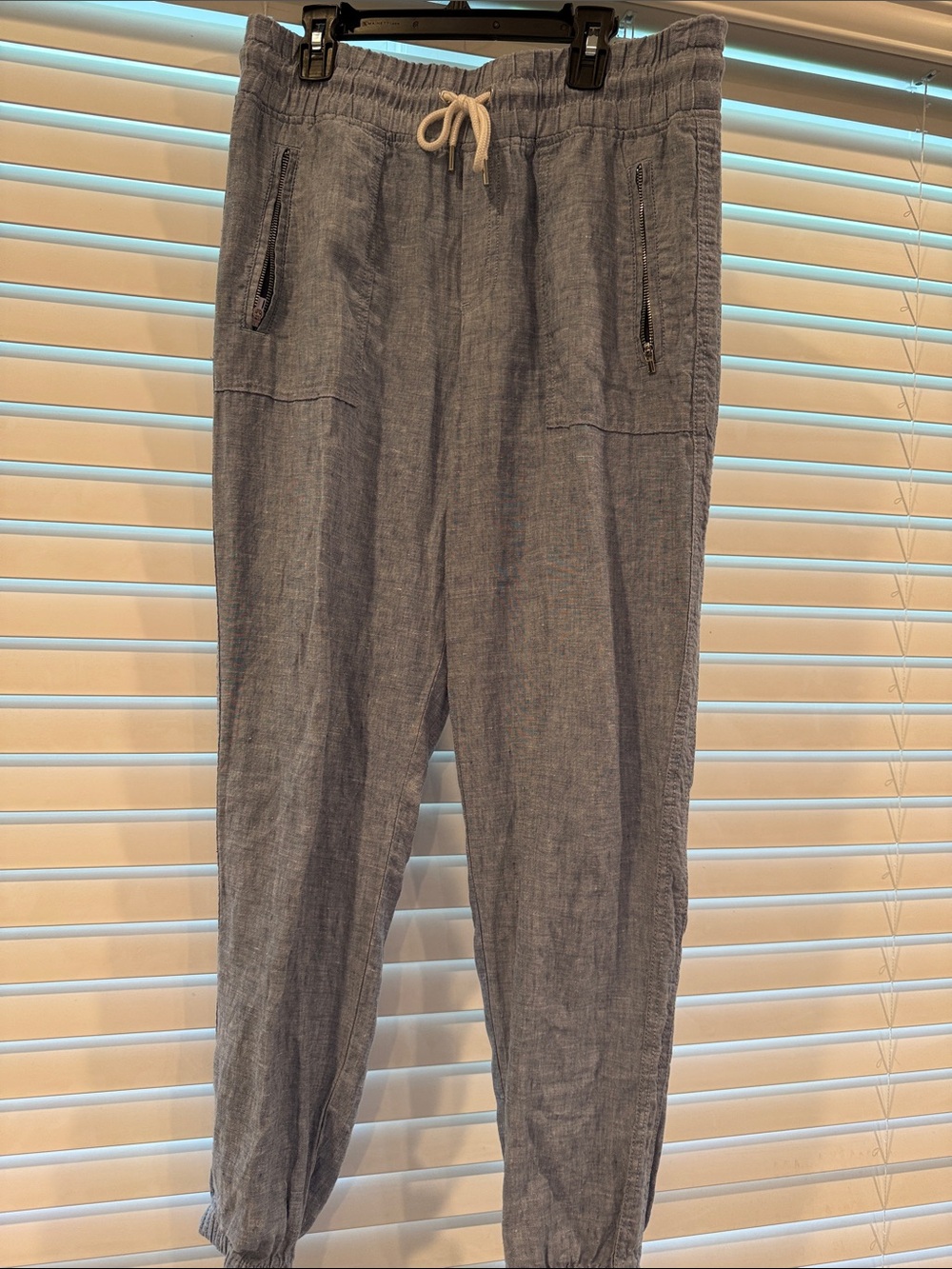 Athleta Chambray-Style Cropped Jogger Pants in Light Blue